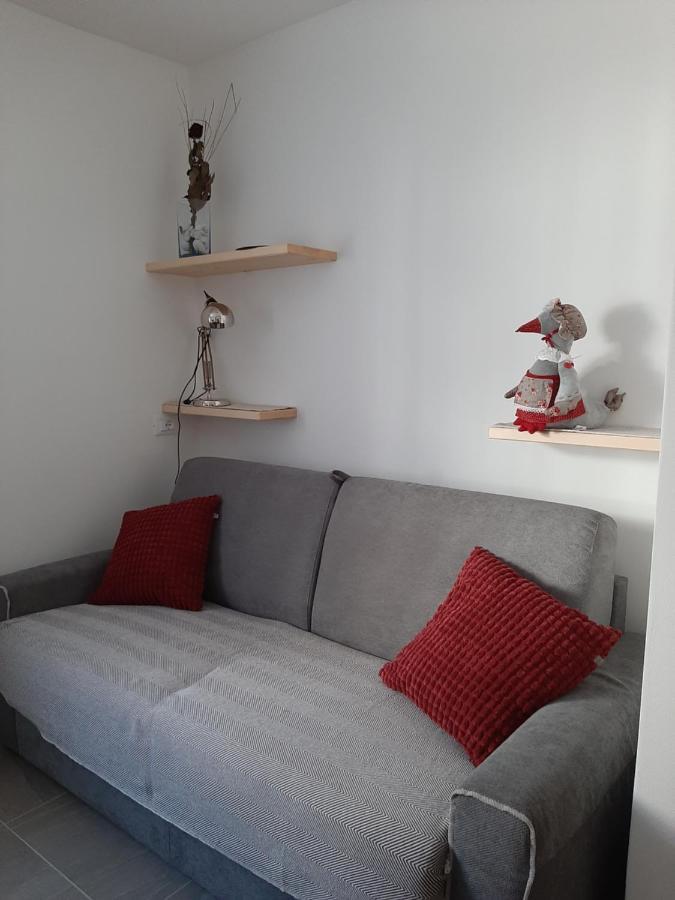 Apartment Anna Racines Εξωτερικό φωτογραφία